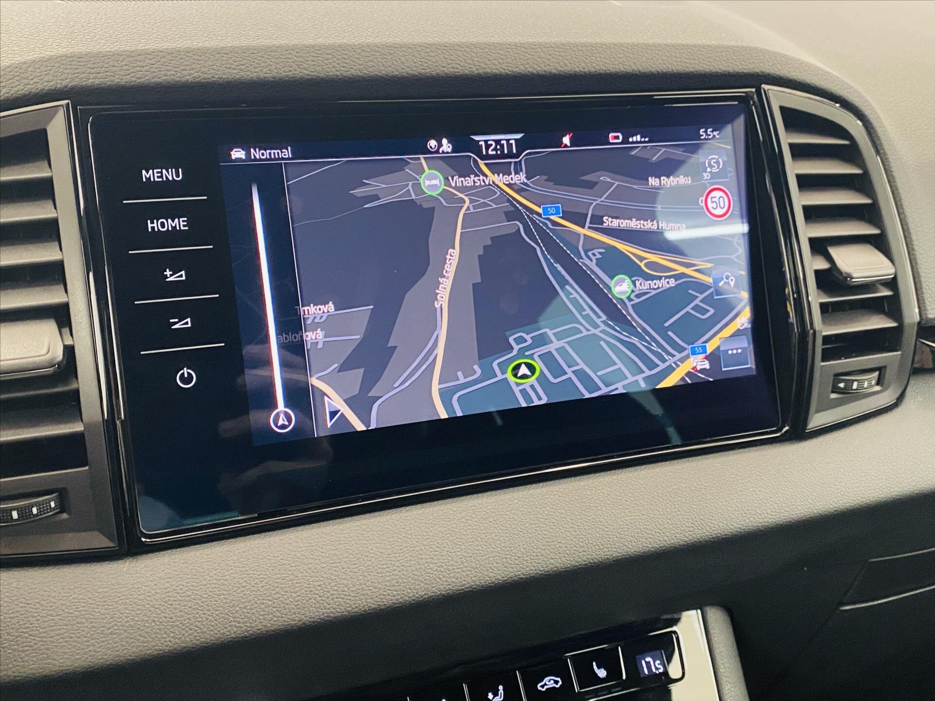 Škoda Karoq SUV / Terénní 2,0 l 110 kw