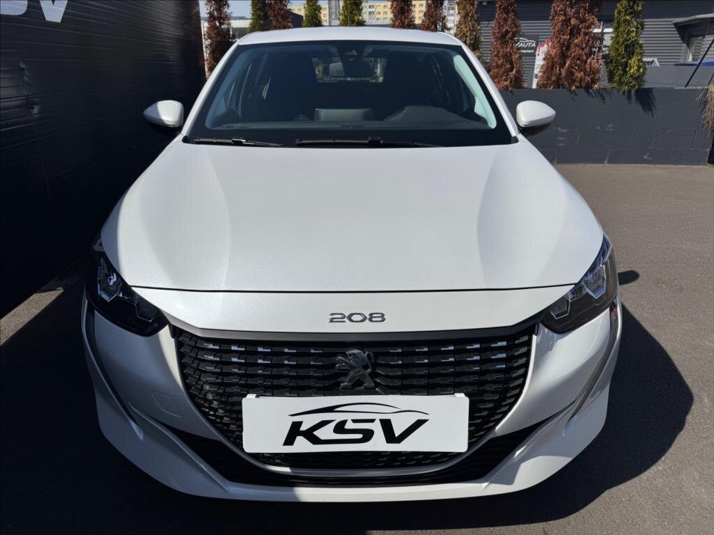 Peugeot 208 Hatchback 1,2 l 55 kw
