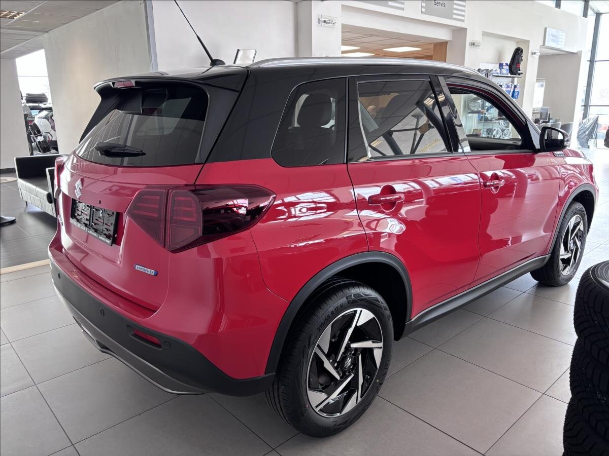 Suzuki Vitara SUV / Terénní 1,4 l 81 kw