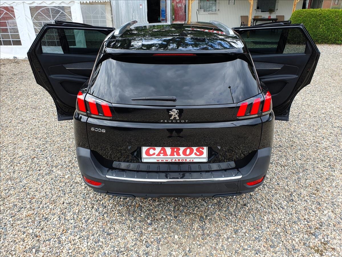 Peugeot 5008 SUV / Terénní 1,5 l 96 kw