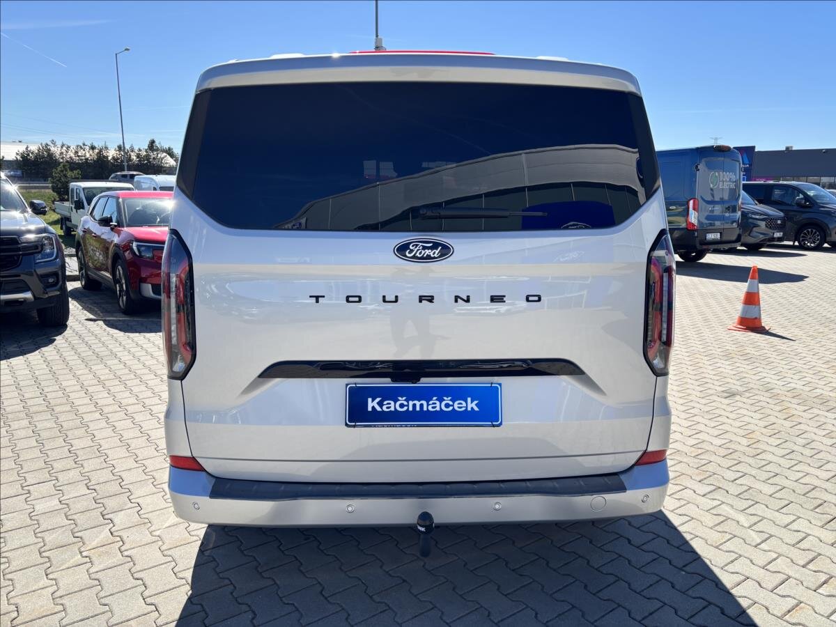 Ford Tourneo Custom Kombi 2,0 l 125 kw