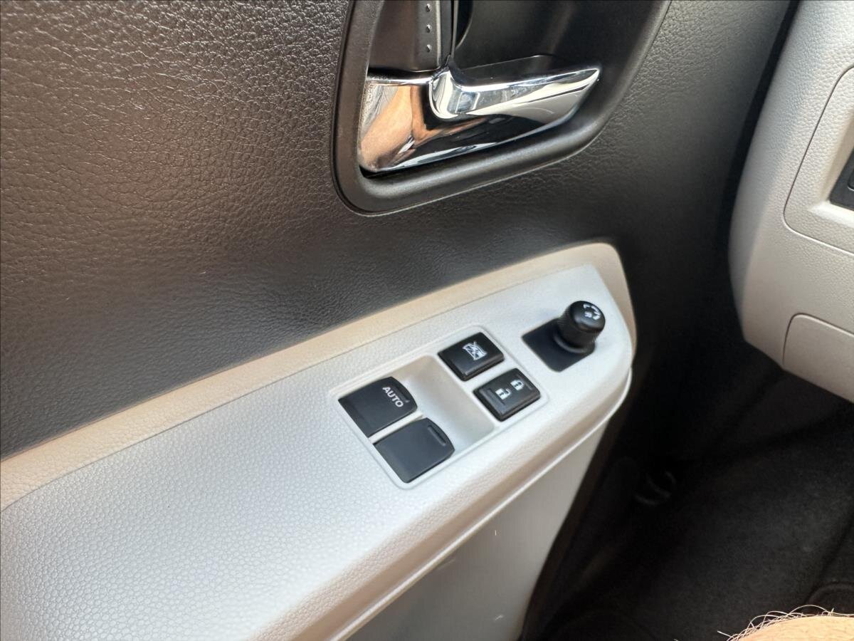 Suzuki Ignis Hatchback 1,2 l 66 kw