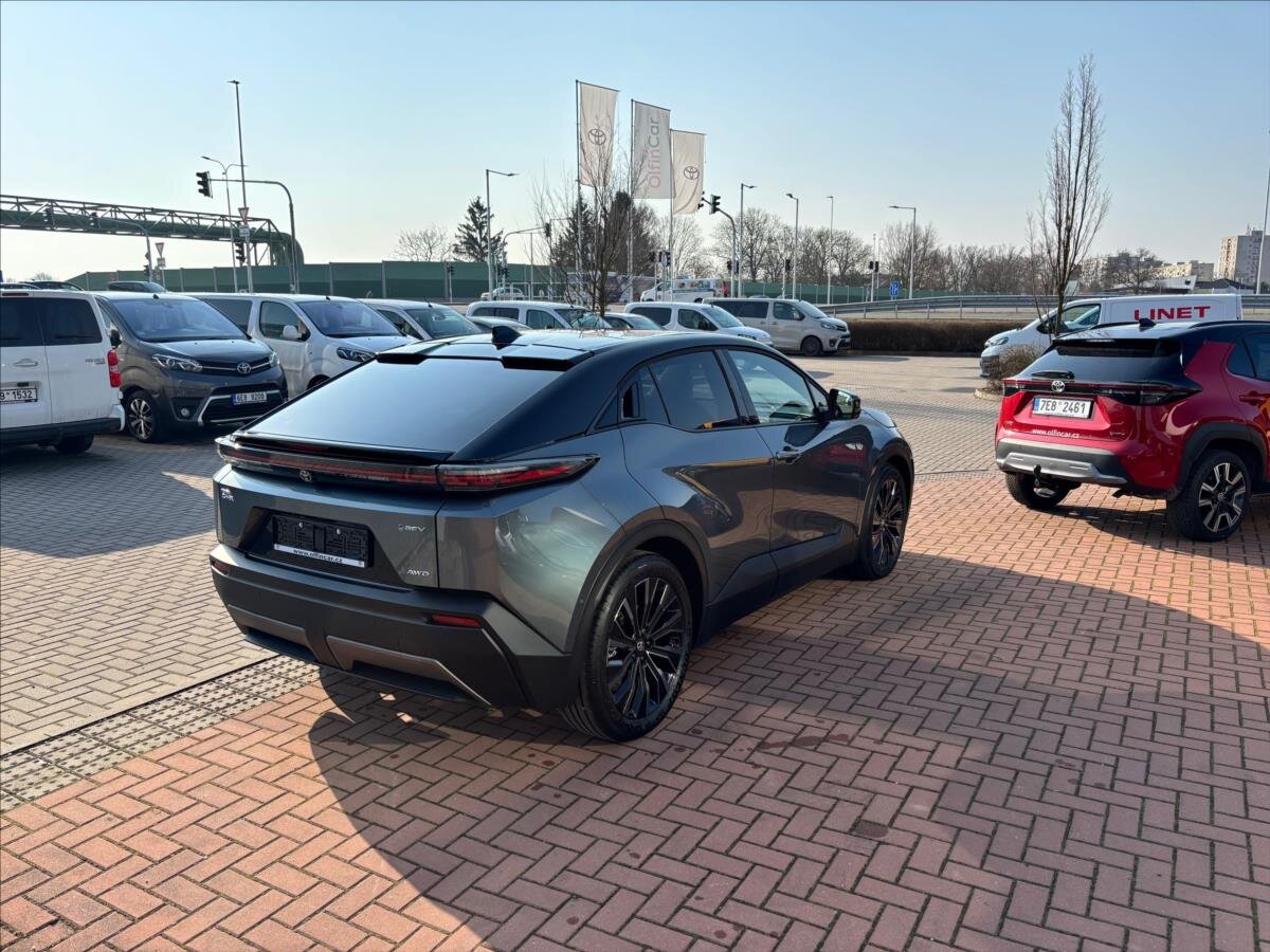 Toyota C-HR SUV / Terénní 0,0 252 kw