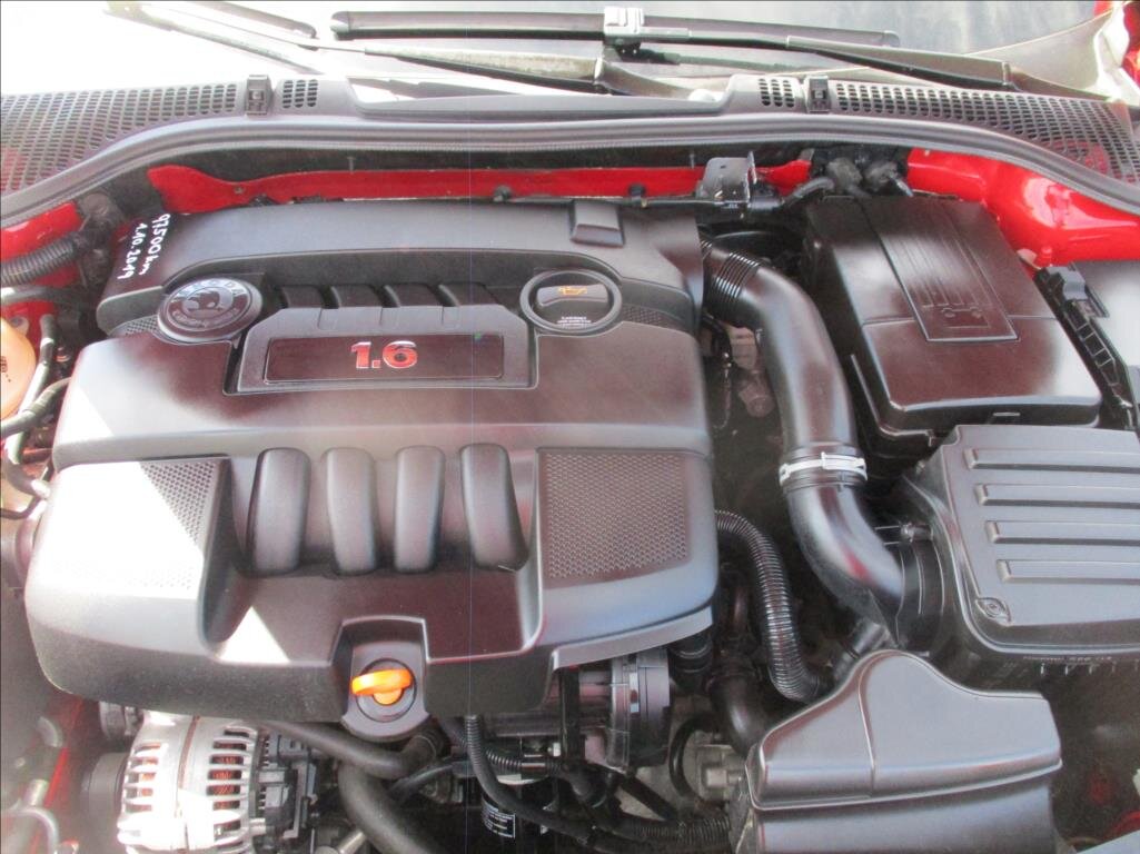 Škoda Octavia Sedan / Limuzína 1,6 l 75 kw