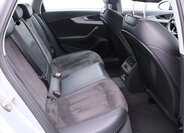 Audi A4 Kombi 2,0 l 140 kw