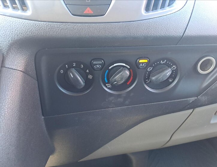 Ford Tourneo Custom Ostatní 2,0 l 96 kw