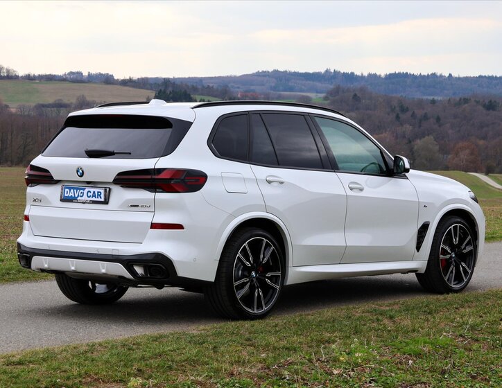 BMW X5 SUV / Terénní 3,0 l 259 kw