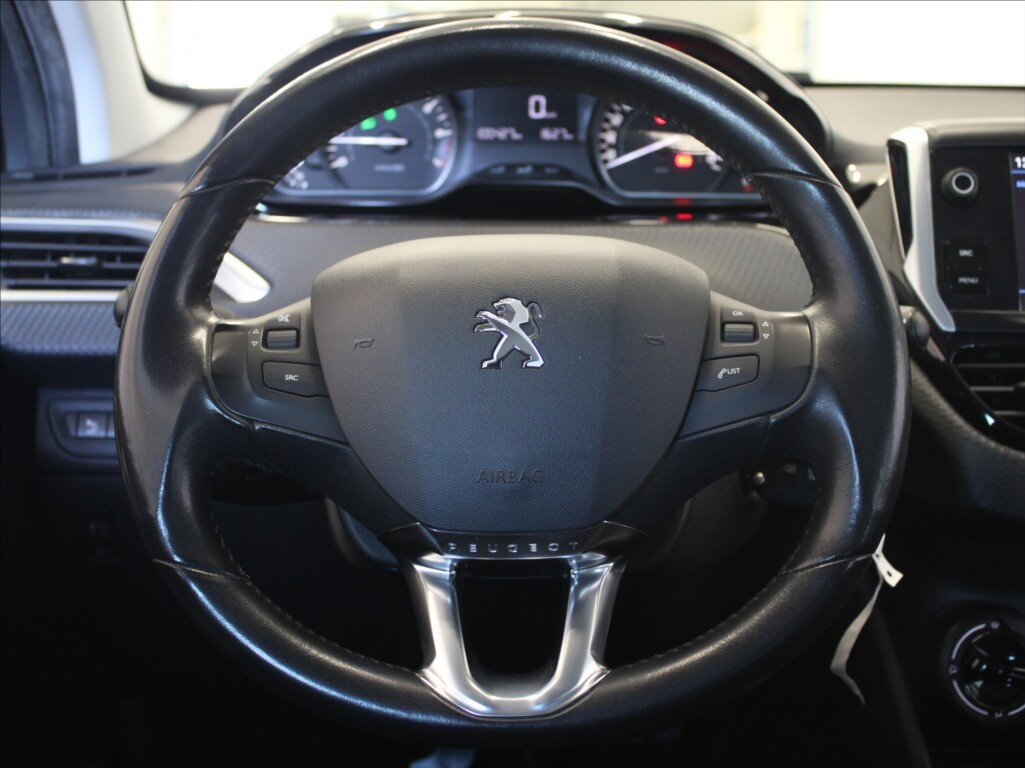 Peugeot 2008 SUV / Terénní 1,2 l 81 kw