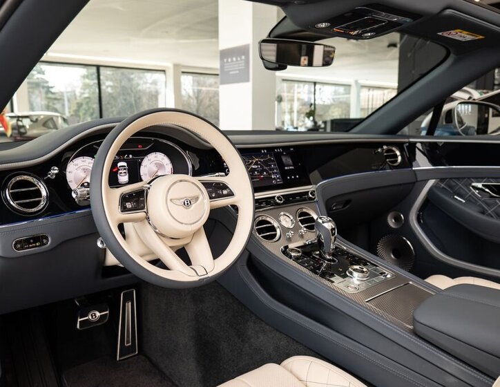 Bentley Continental GTC Kabriolet 4,0 l 404 kw