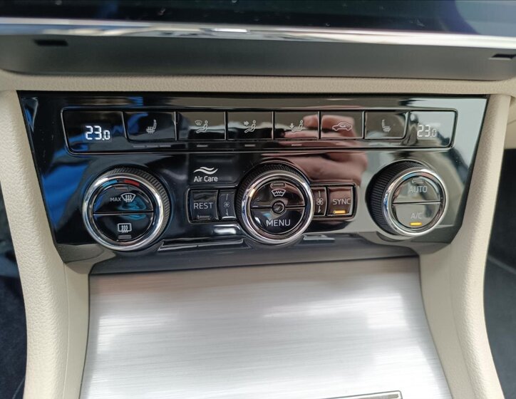 Škoda Superb Liftback 2,0 l 110 kw