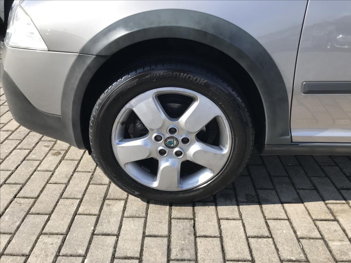 Škoda Octavia Kombi 2,0 l 103 kw