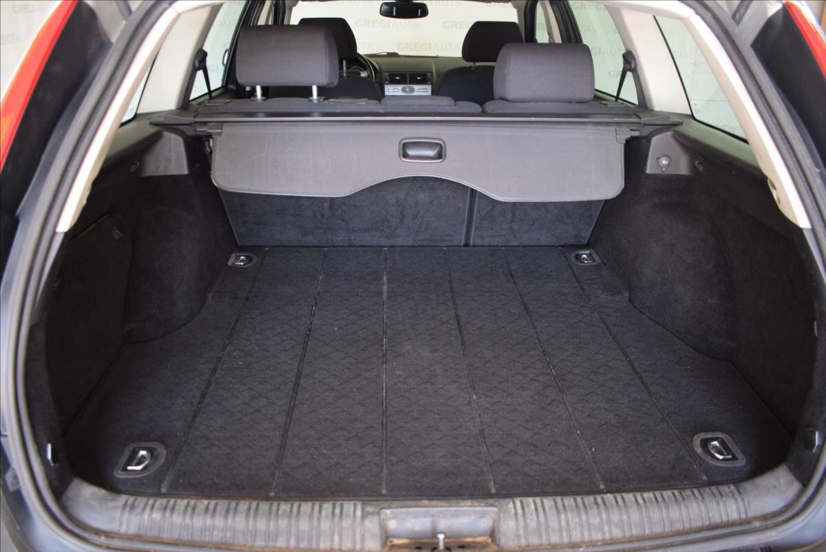 Ford Mondeo Kombi 1,8 l 92 kw