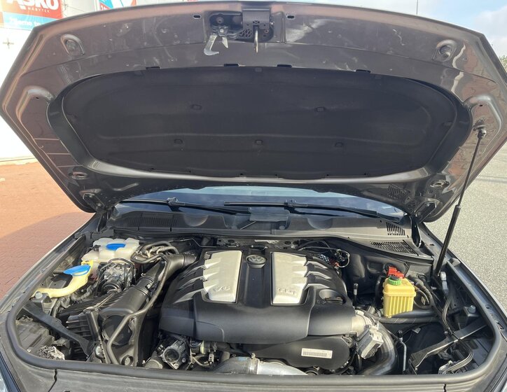 Volkswagen Touareg SUV 3,0 l 176 kw