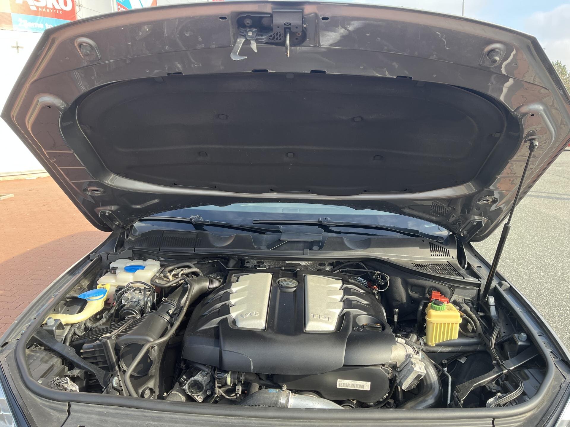 Volkswagen Touareg SUV 3,0 l 176 kw