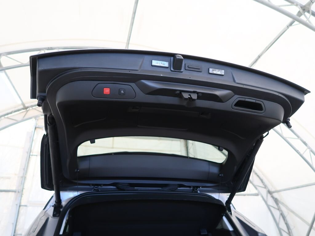 Opel Grandland SUV 1,2 l 96 kw