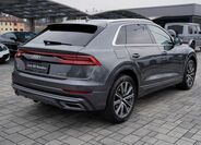 Audi Q8 6