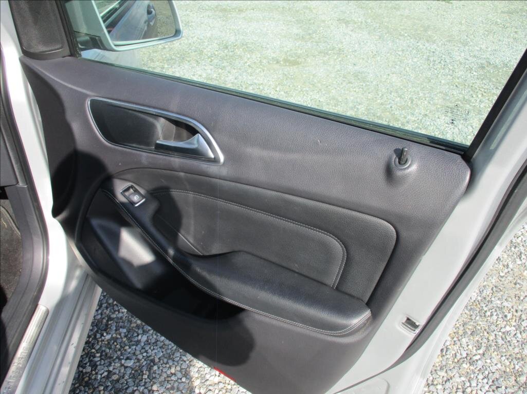 Mercedes-Benz Třídy B Kombi 1,5 l 80 kw