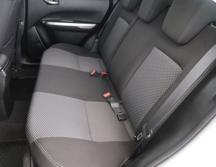 Suzuki Vitara SUV / Terénní 1,4 l 95 kw