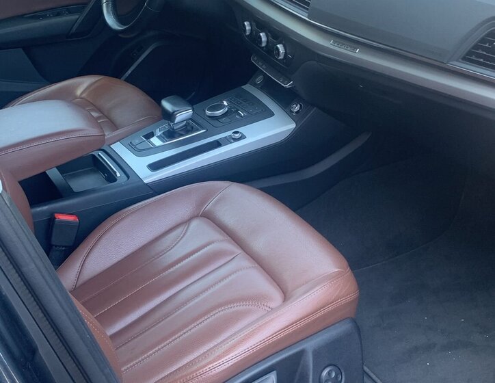 Audi Q5 SUV 2,0 l 140 kw