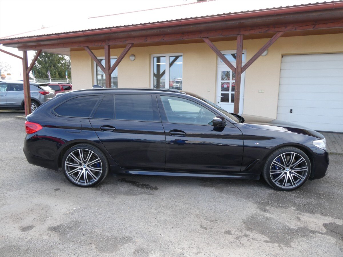 BMW Řada 5 Kombi 3,0 l 235 kw