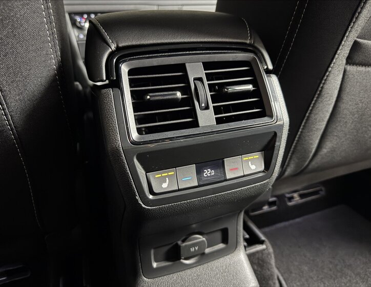 Škoda Karoq SUV / Terénní 2,0 l 110 kw