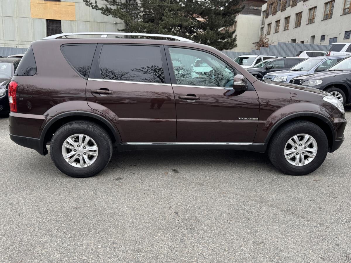 SsangYong Rexton SUV / Terénní 2,0 l 114 kw