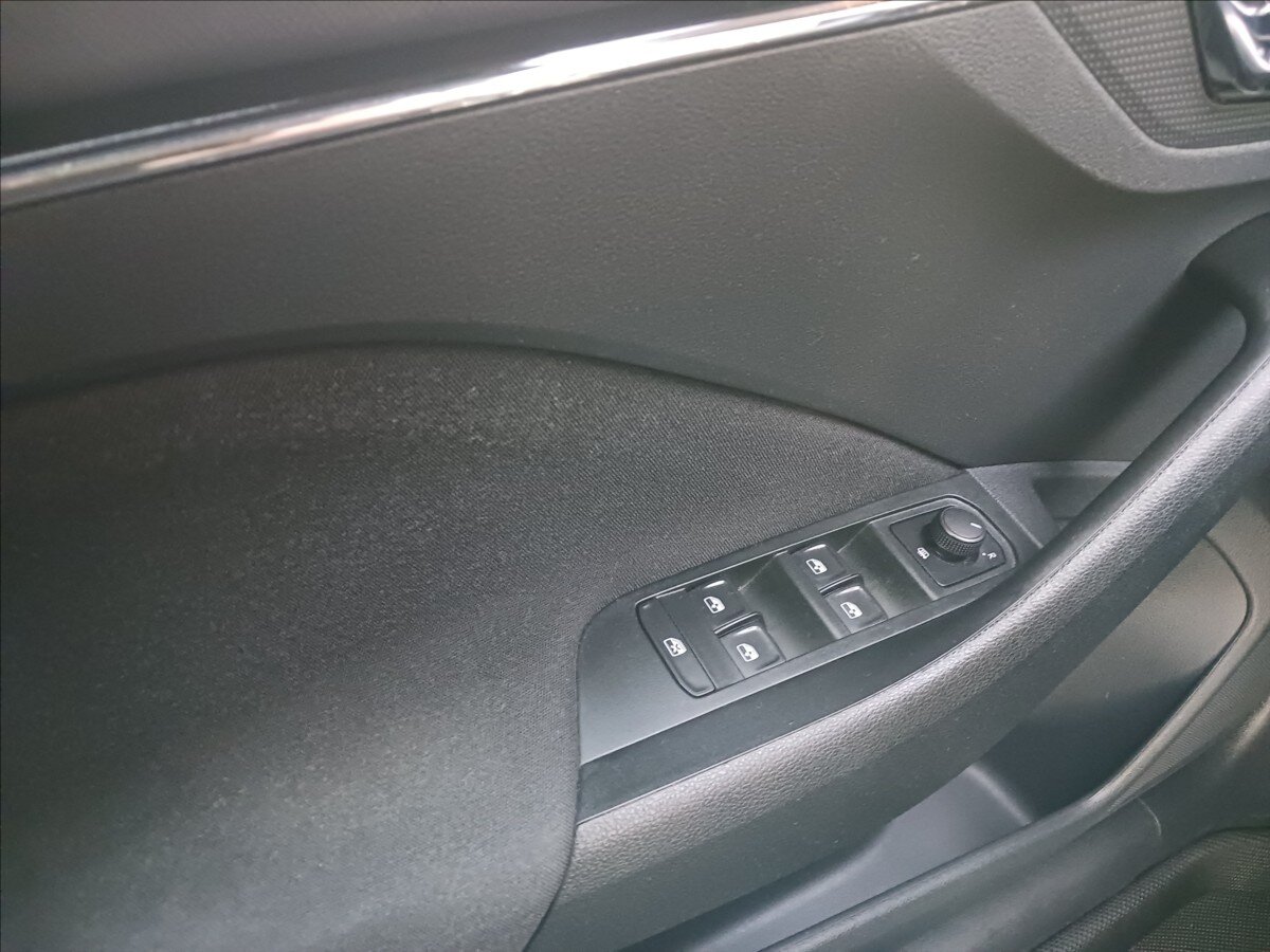 Škoda Scala Hatchback 999,0 70 kw