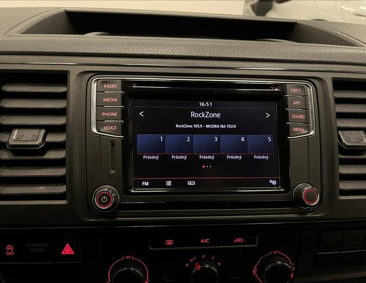 Volkswagen Transporter 8