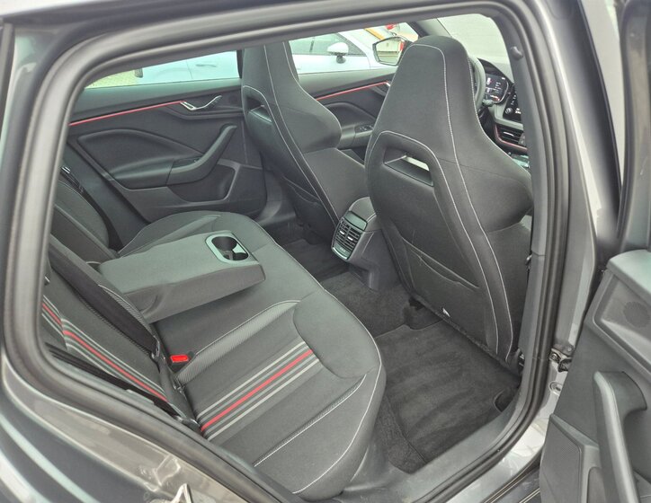 Škoda Scala Hatchback 1,0 l 85 kw