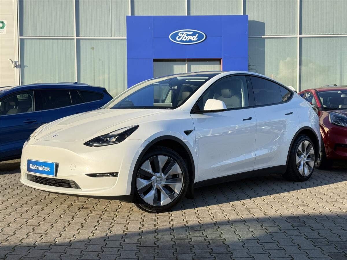 Tesla Model Y SUV / Terénní 0,0 378 kw