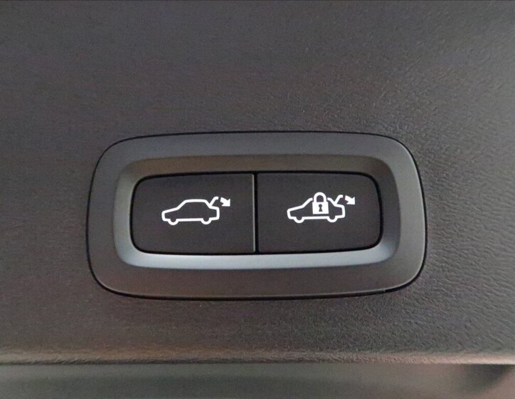 Volvo XC40 SUV 2,0 l 120 kw