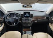 Mercedes-Benz GLS 13