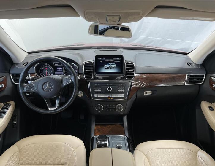 Mercedes-Benz GLS 13