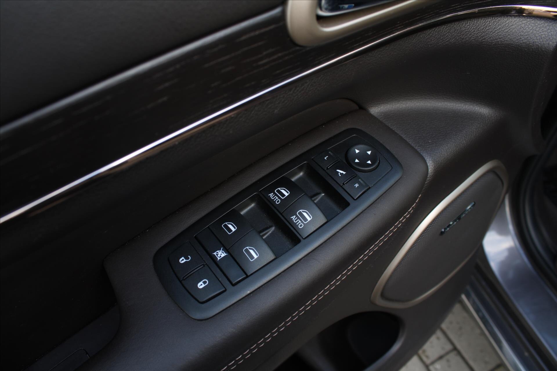 Jeep Grand Cherokee SUV 3,0 l 184 kw