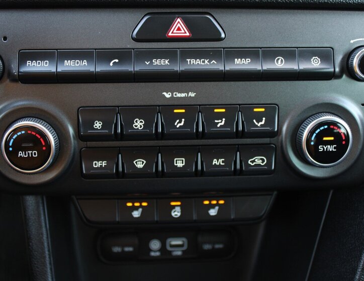 KIA Sportage SUV / Terénní 2,0 l 136 kw