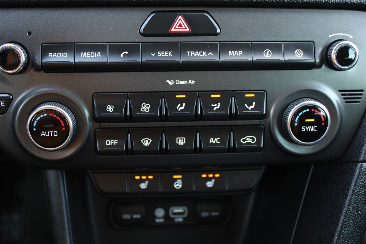 KIA Sportage SUV / Terénní 2,0 l 136 kw