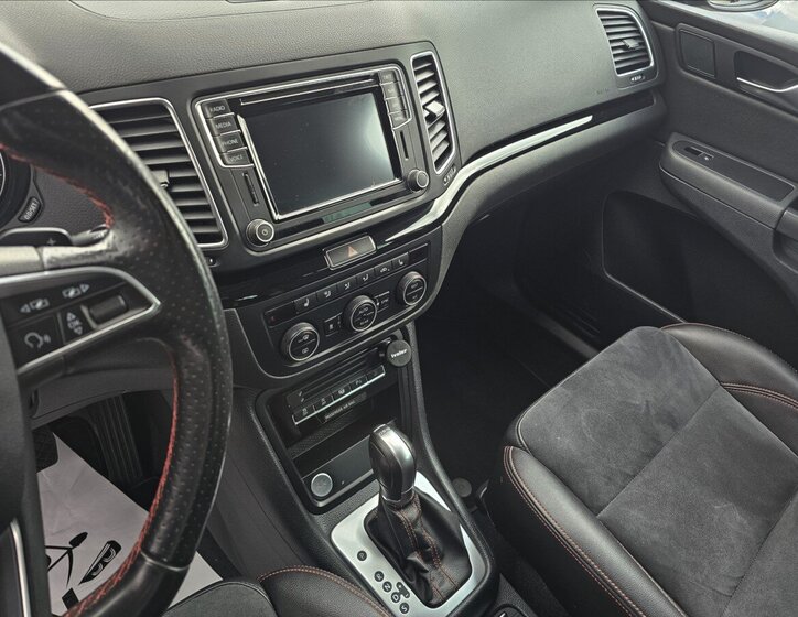 Seat Alhambra Kombi 2,0 l 130 kw