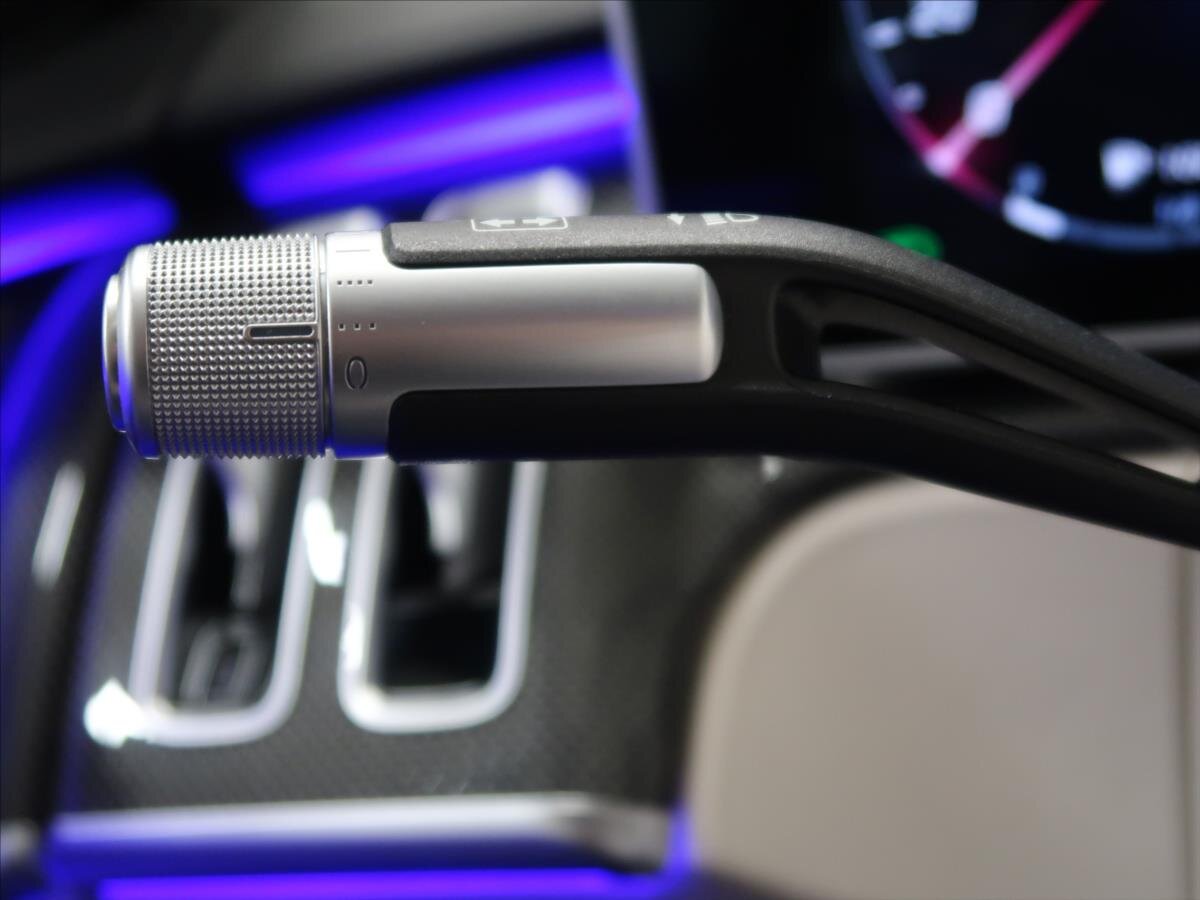 Mercedes-Benz Třídy S Sedan 3,0 l 230 kw