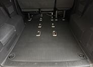 Volkswagen Caravelle 23