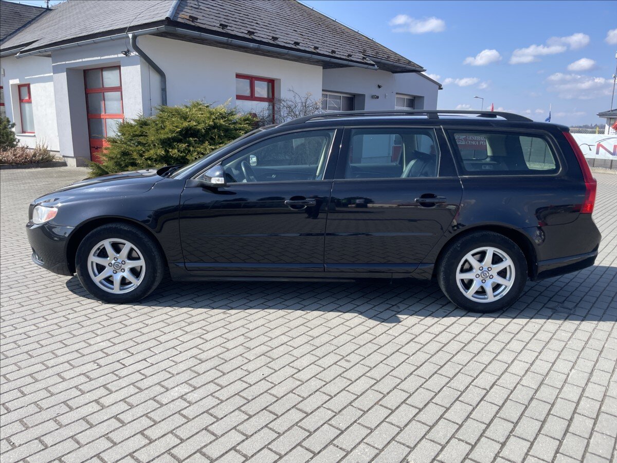 Volvo V70 Kombi 2,4 l 136 kw