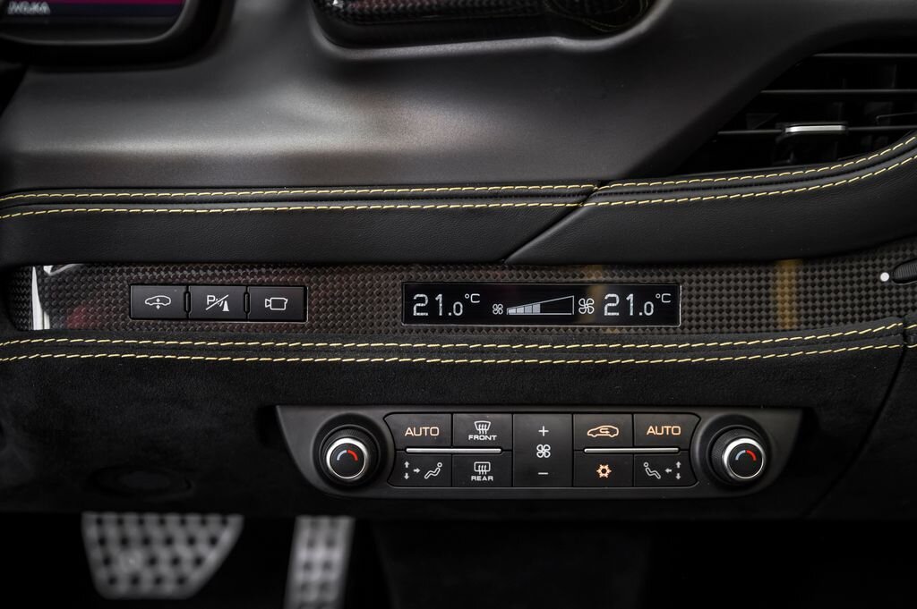 Ferrari Ostatní Kabriolet 3,9 l 530 kw