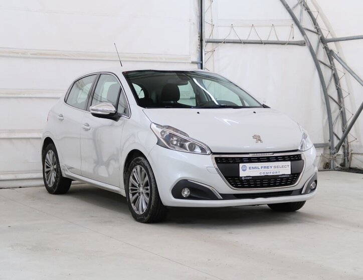 Peugeot 208 Hatchback 1,2 l 81 kw