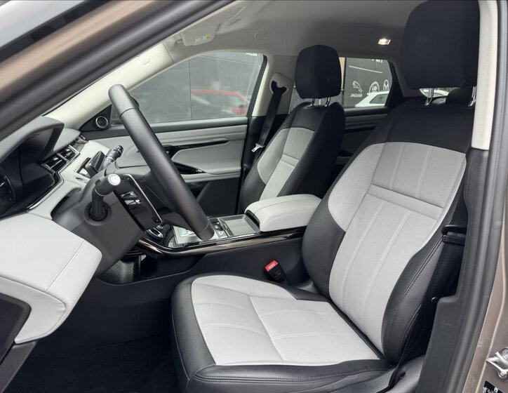 Land Rover Range Rover Evoque 11