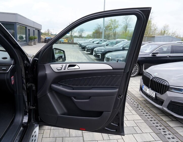 Mercedes-Benz GLE SUV / Terénní 3,0 l 190 kw