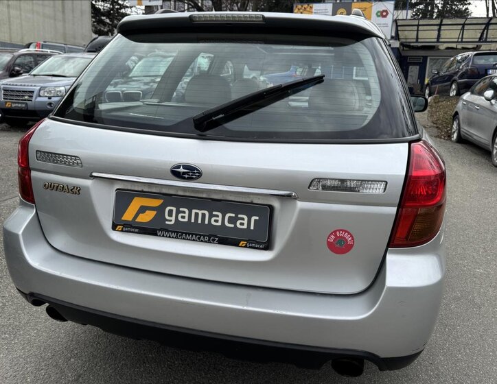 Subaru Legacy Kombi 3,0 l 180 kw