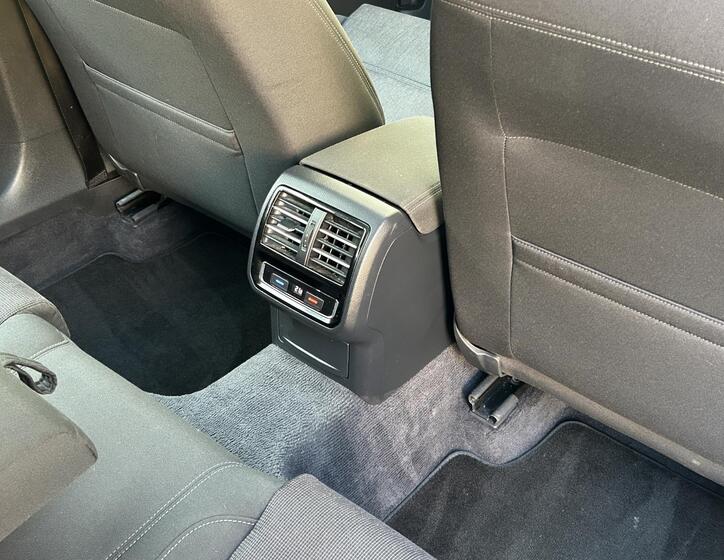 Volkswagen Passat 49