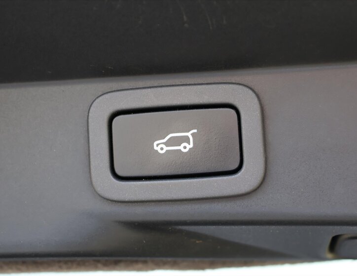 Land Rover Range Rover Sport SUV / Terénní 3,0 l 215 kw