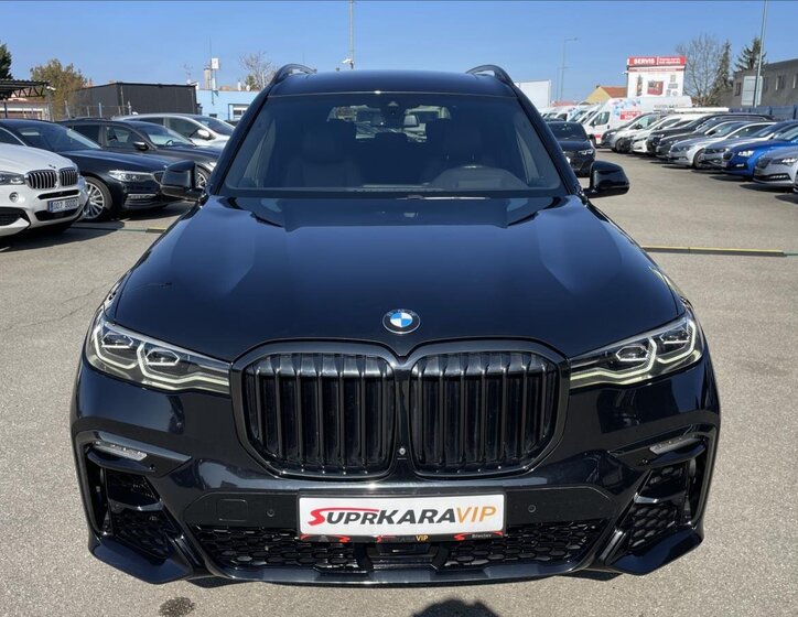 BMW X7 SUV / Terénní 3,0 l 195 kw