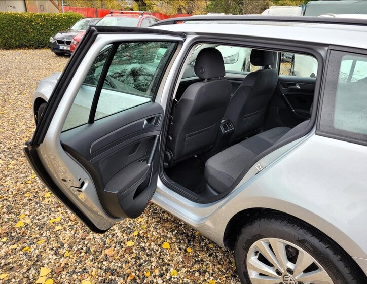 Volkswagen Golf Kombi 999,0 85 kw