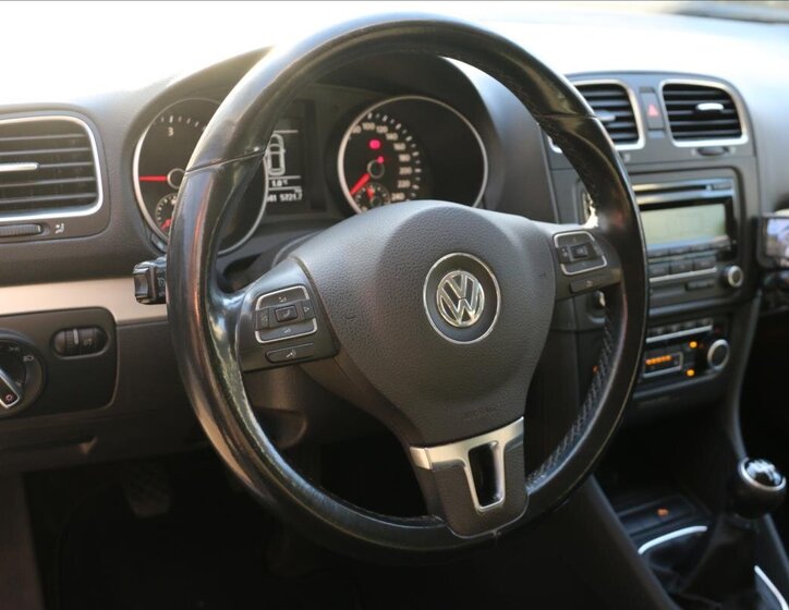 Volkswagen Golf Kombi 1,6 l 77 kw